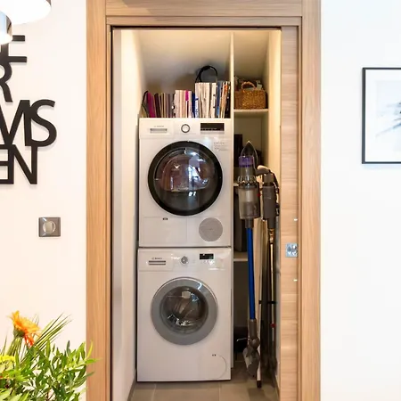 Cozy 2-br 1 Min From The Beaches 戛纳