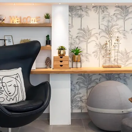 Cozy 2-br 1 Min From The Beaches * 戛纳